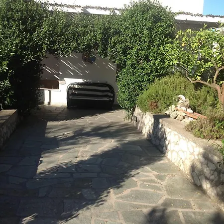 Il Merlo فندق مبيت وإفطار 3*