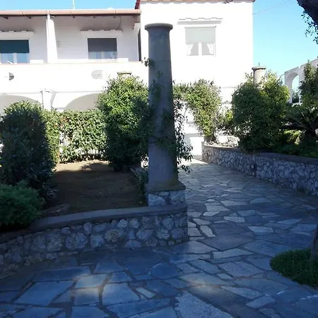 Bed & Breakfast Il Merlo Anacapri (Isola di Capri)